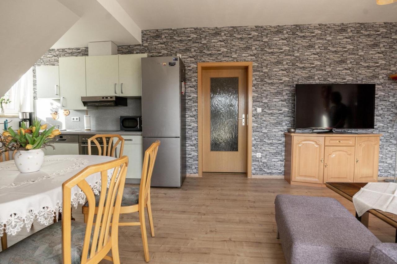 Schone Ferienwohnung In Der Sachsischen Schweiz Stolpen Luaran gambar